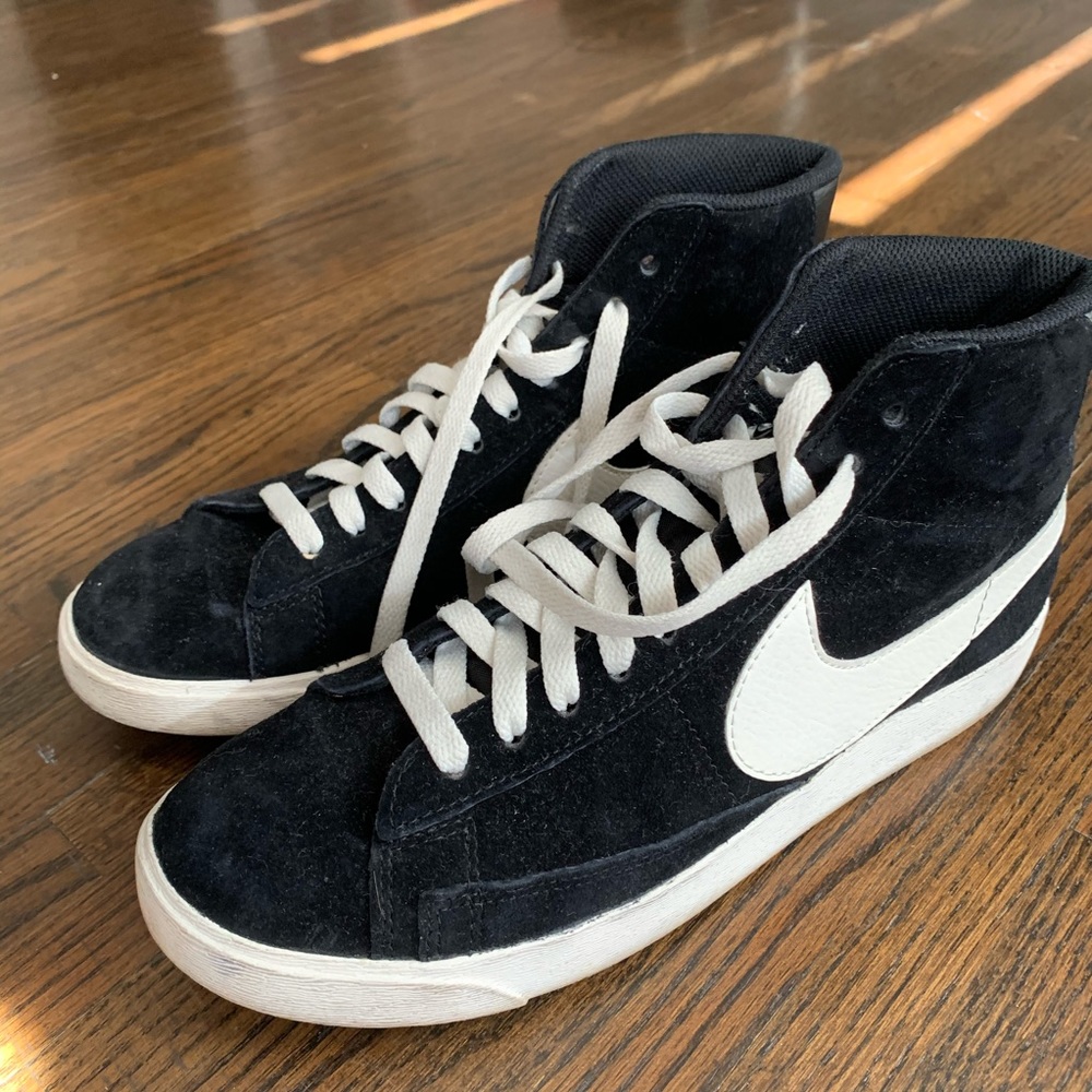 NIKE Blazers in black suede